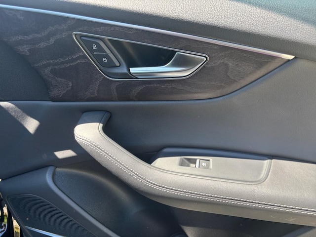 2023 Audi Q8 Premium Plus - Photo 31