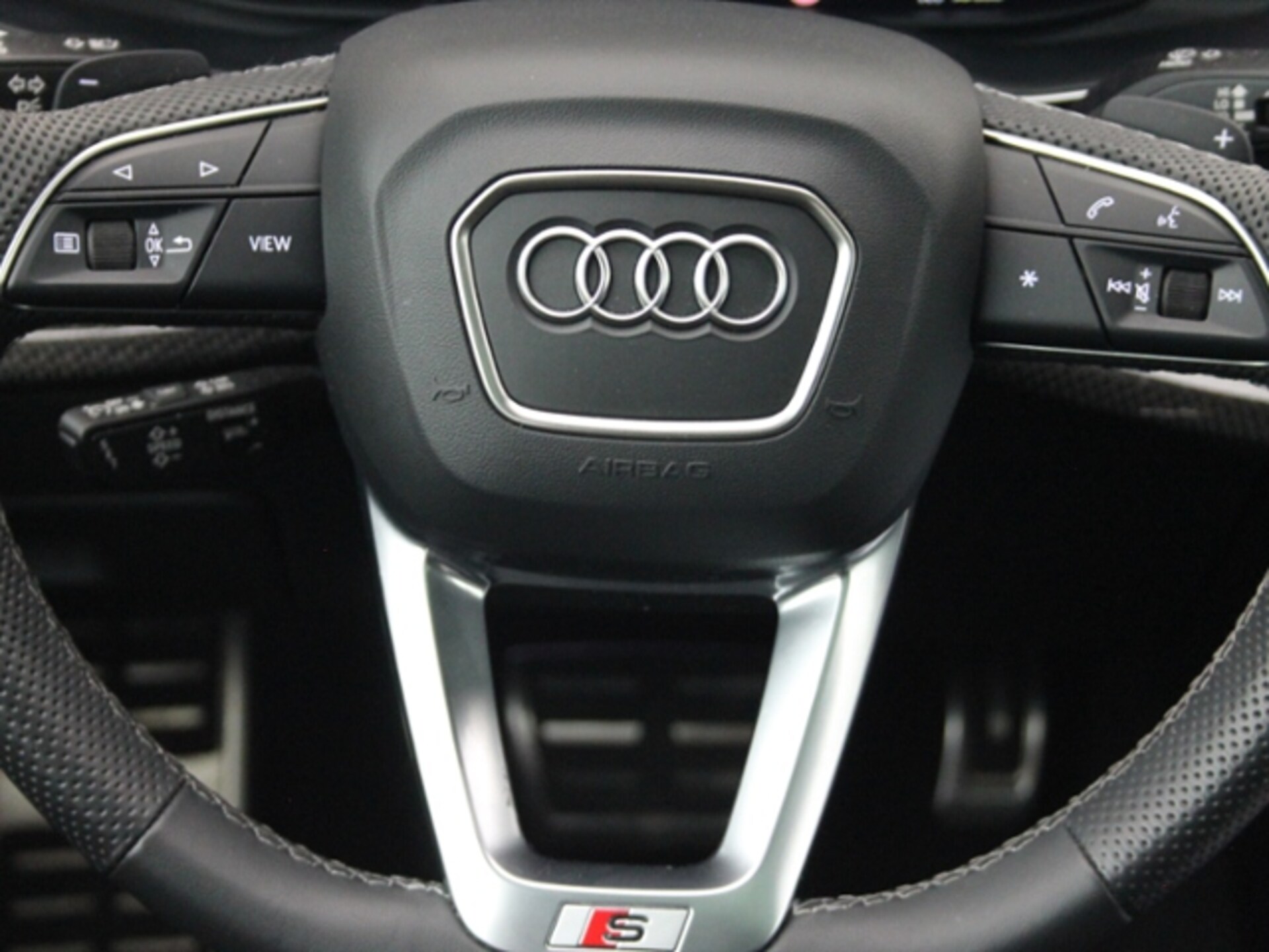 Audi SQ8 SUV