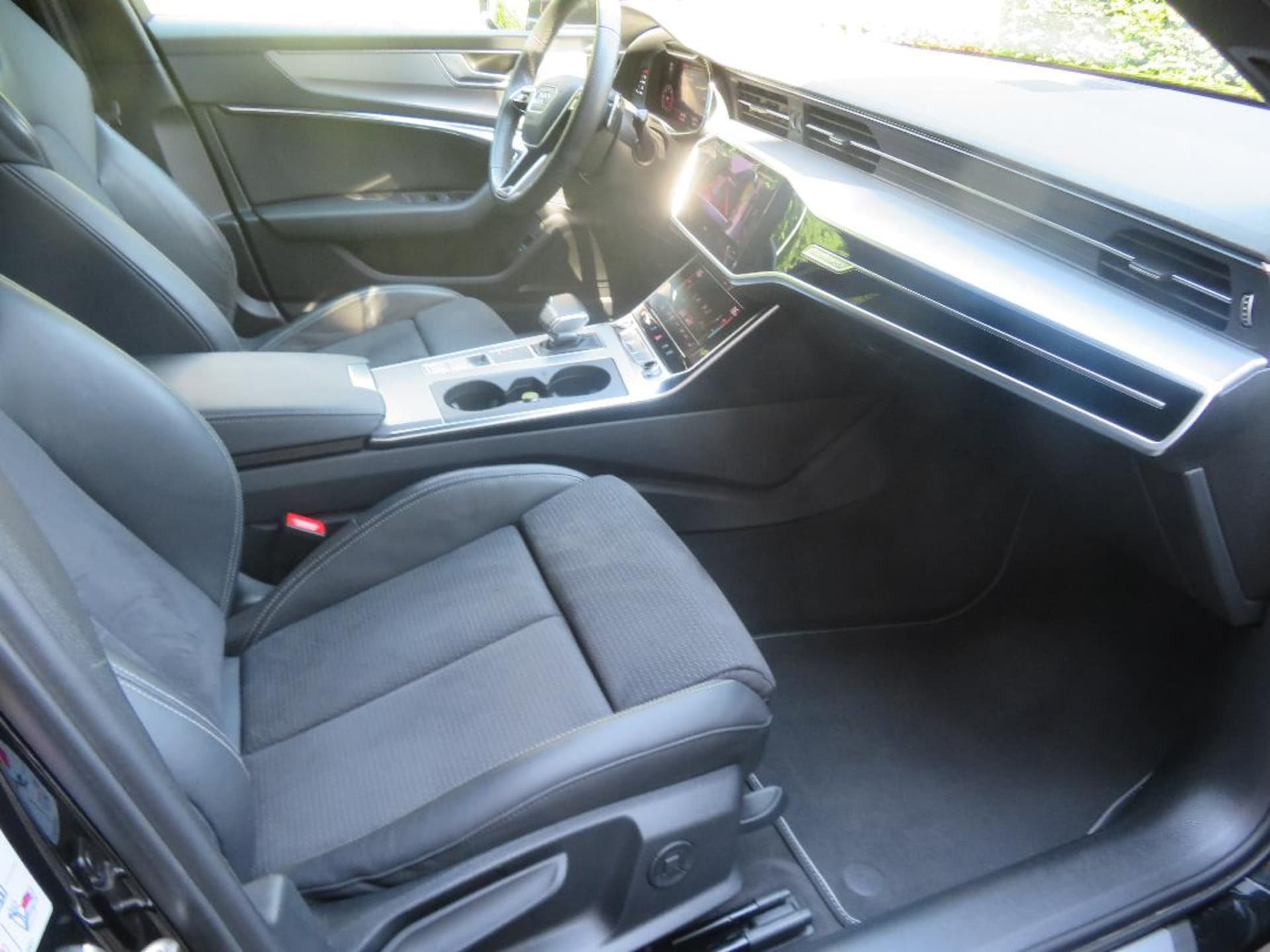 Audi A6 Avant S line