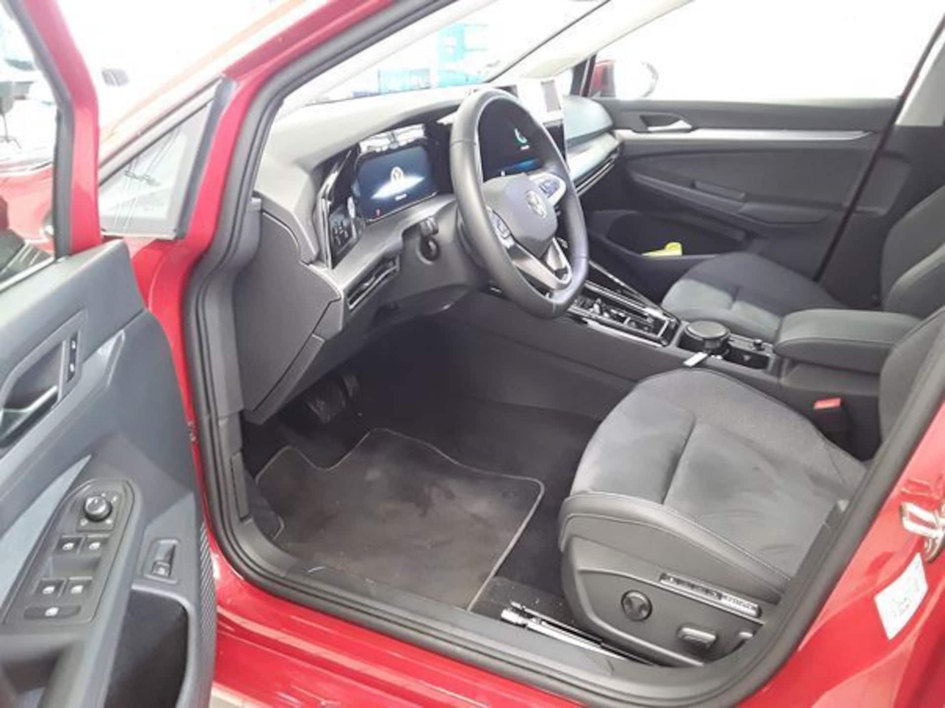 Volkswagen Golf Style