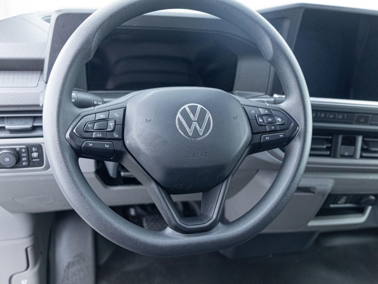 Volkswagen Transporter Kasten kurzer Radstand – Bild 14
