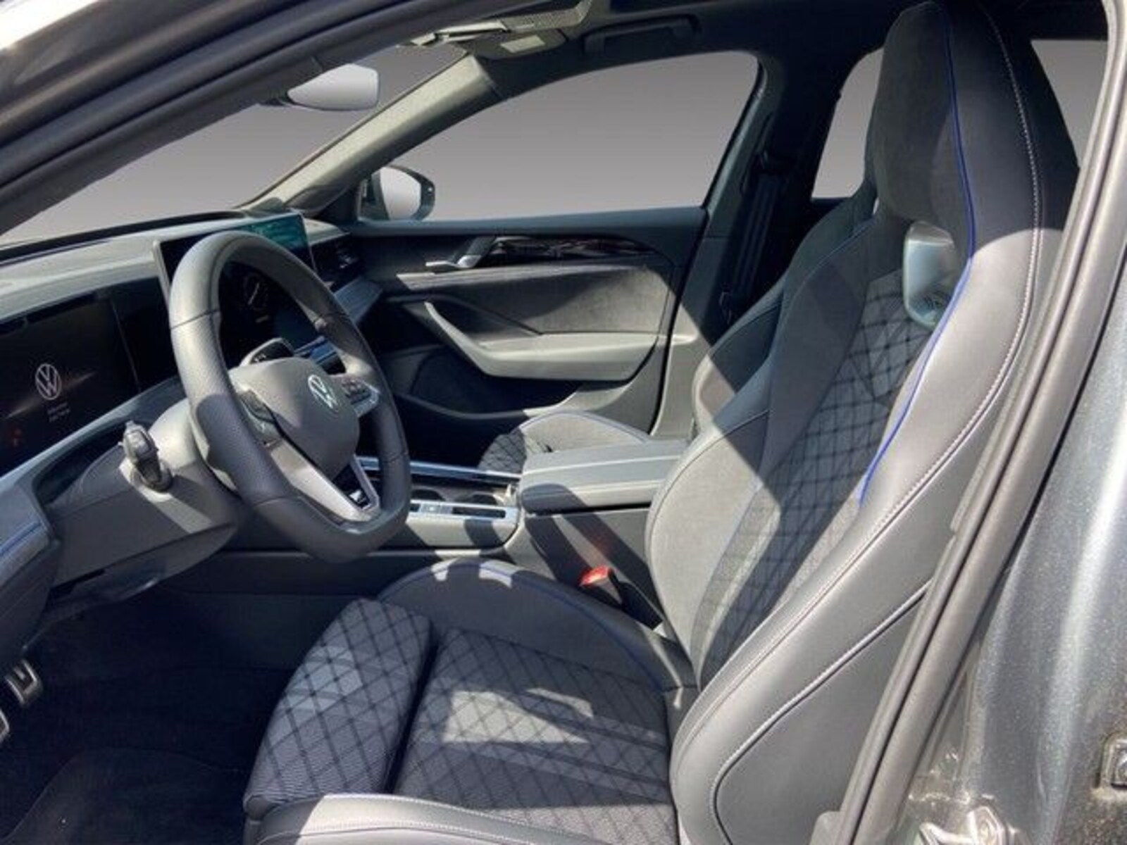 Volkswagen Passat – Bild 12