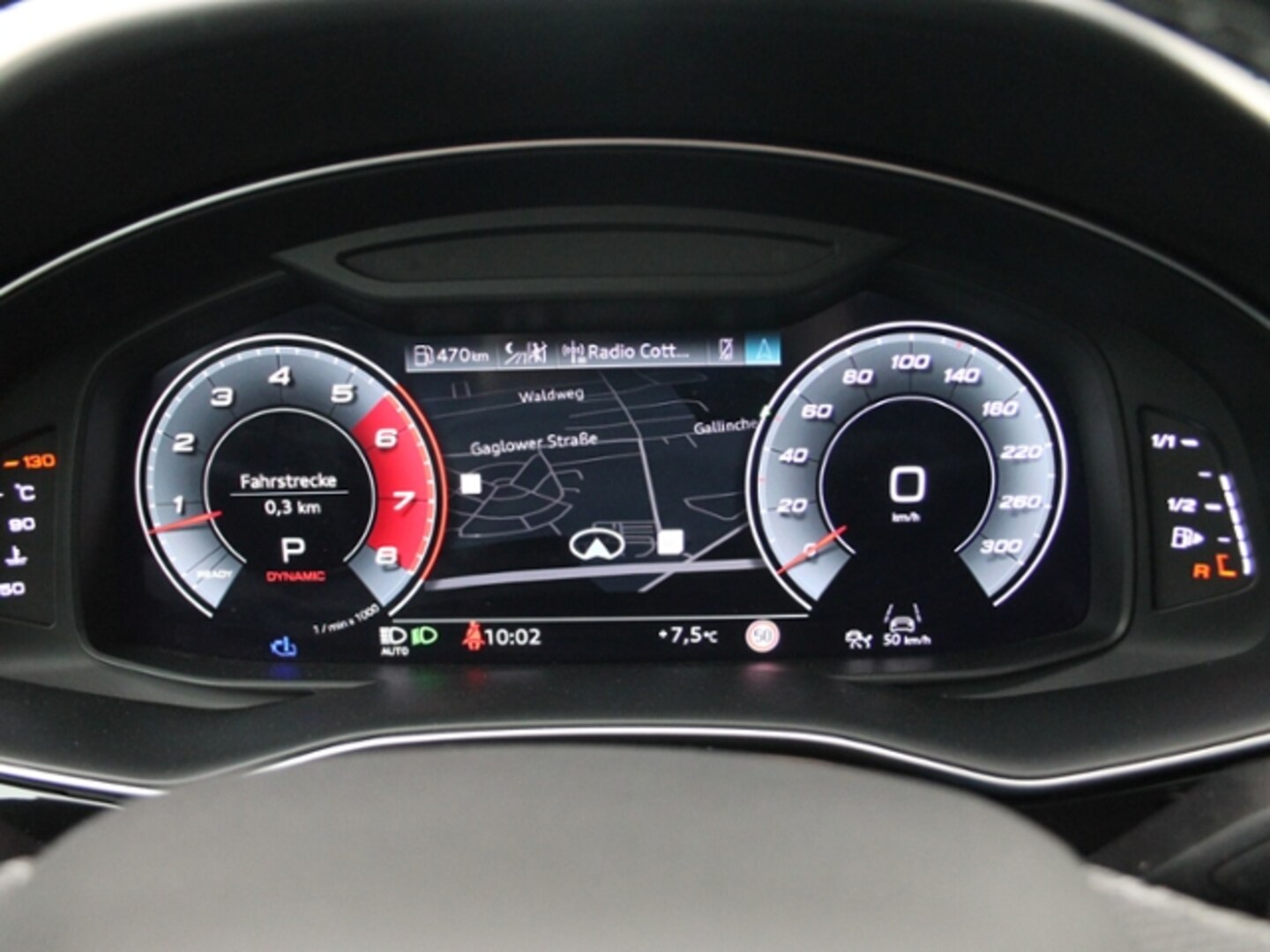 Bild über Audi SQ8 TFSI quattro tiptronic - für weitere Informationen kontaktieren Sie den Audi Partner