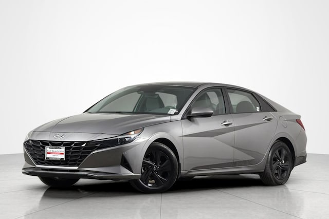 Photo of 2023 Hyundai Elantra