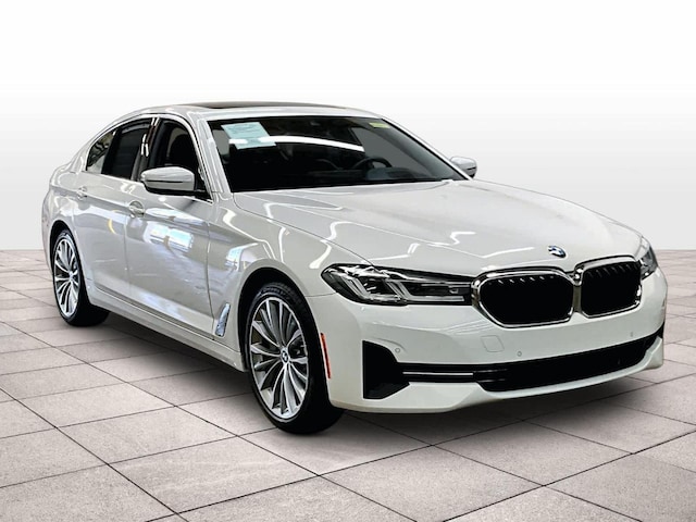 2023 BMW 530