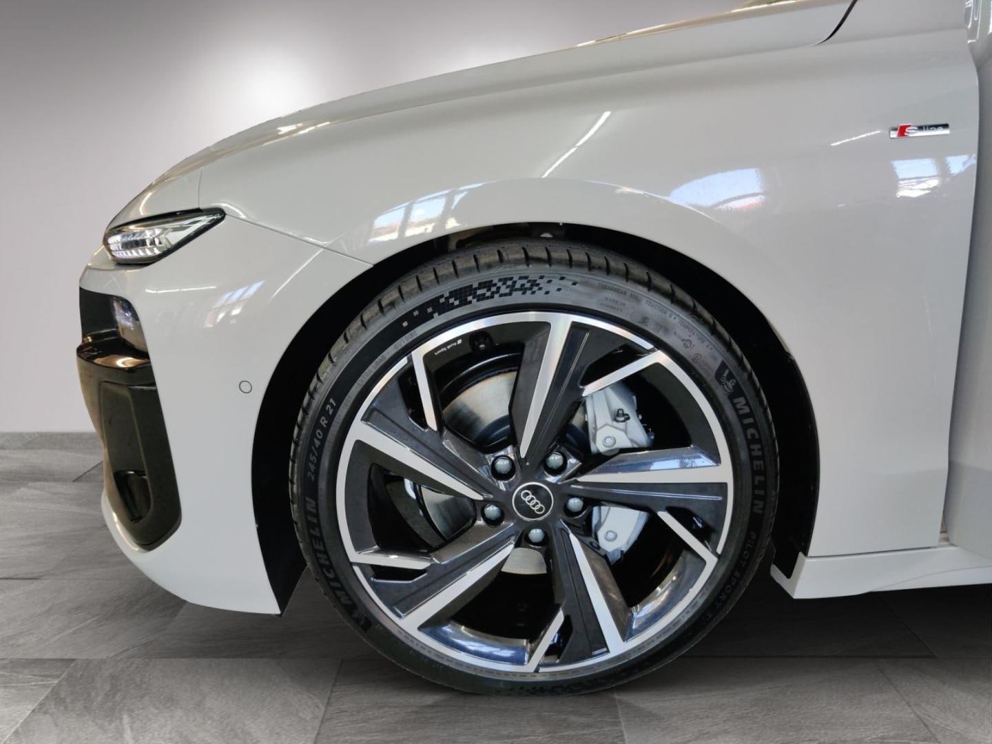 Bild über Audi A6 Avant e-tron S line business e-tron performance 270 kW - für weitere Informationen kontaktieren Sie den Audi Partner