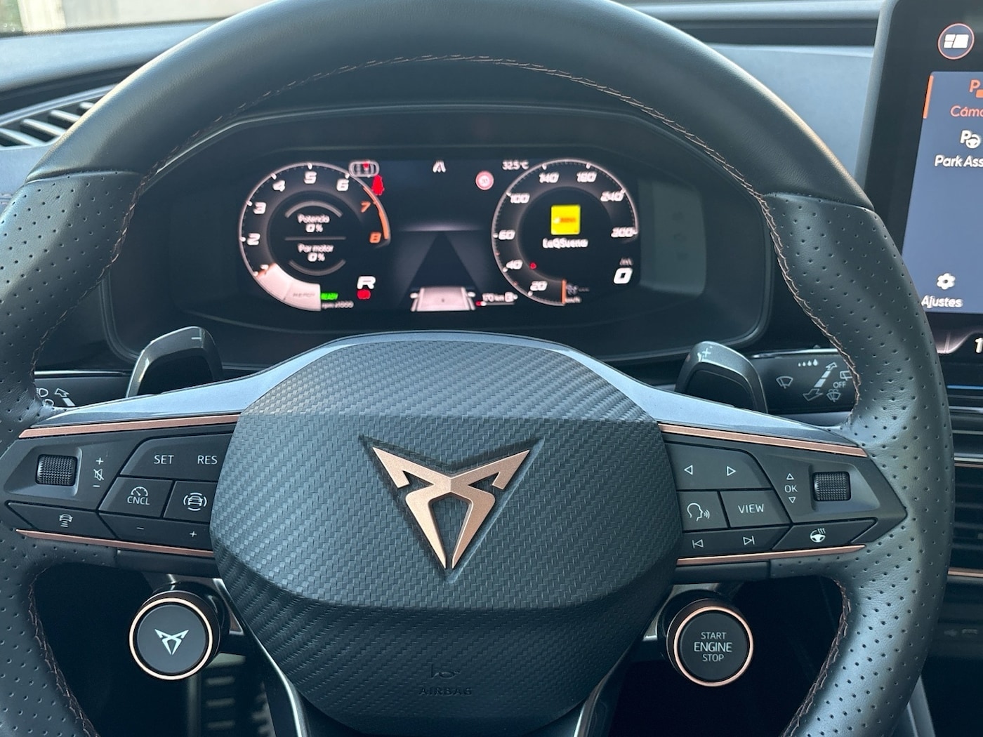 CUPRA Leon León 1.5 eTSI DSG 110 kW (150 CV) — photo 11