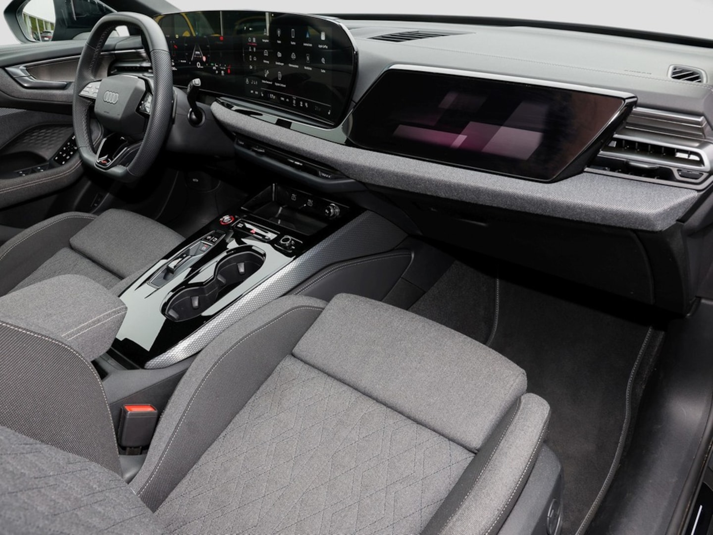 Bild über Audi A5 Avant TDI quattro 150 kW S tronic - für weitere Informationen kontaktieren Sie den Audi Partner
