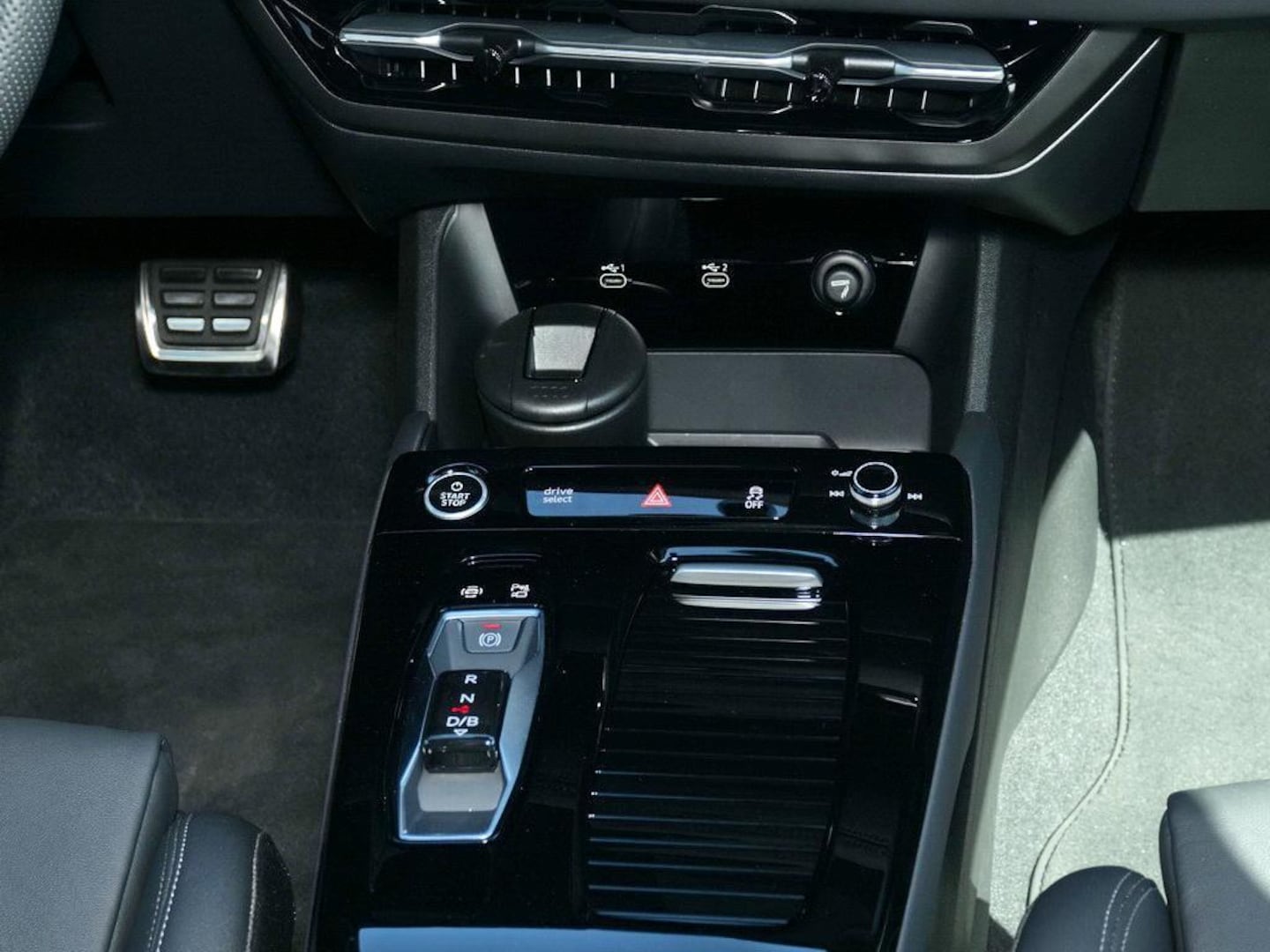 Bild über Audi Q6 SUV e-tron e-tron quattro - für weitere Informationen kontaktieren Sie den Audi Partner