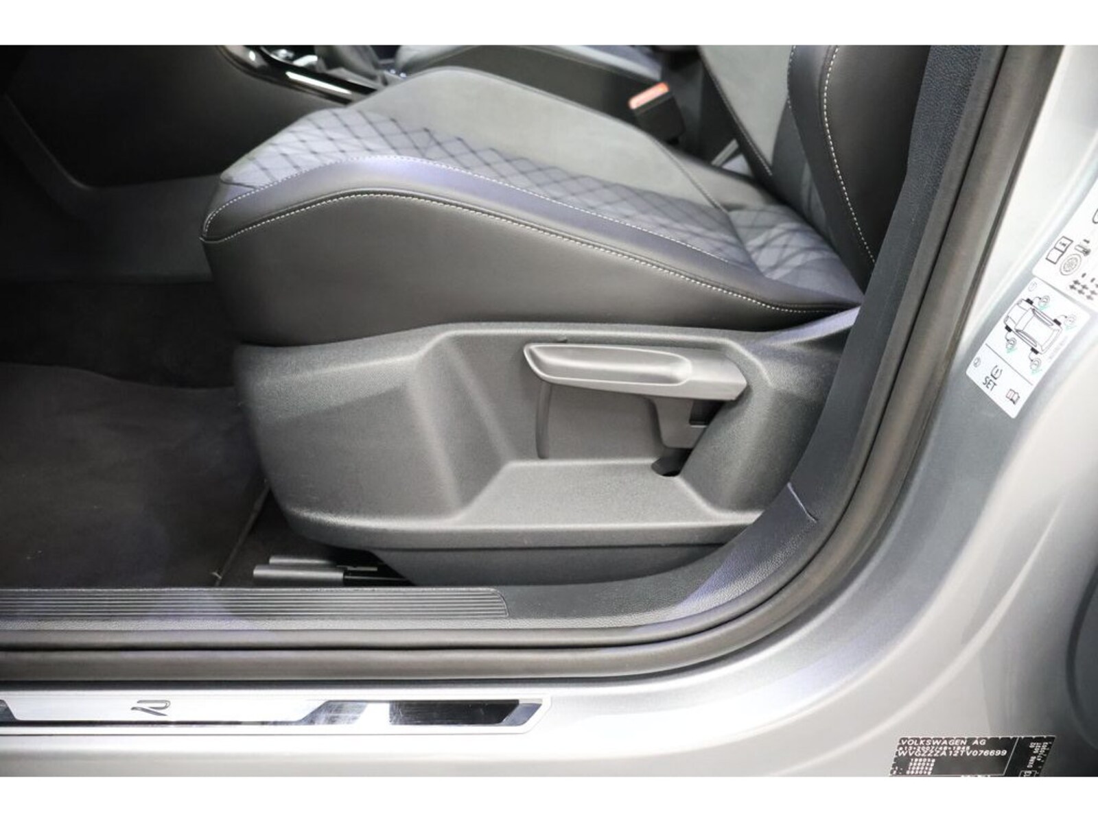 Volkswagen T-Roc – Bild 23
