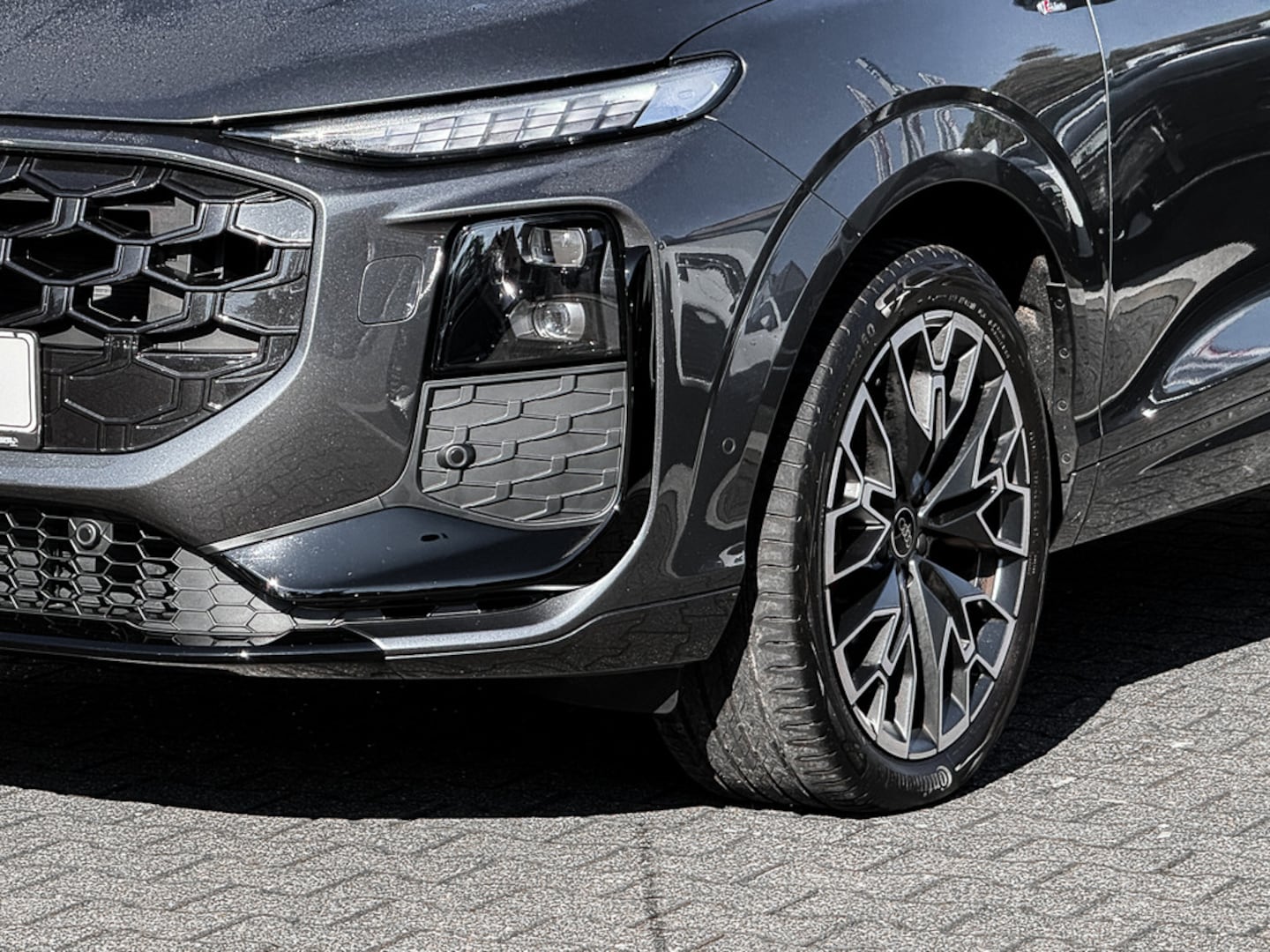 Bild über Audi Q3 Sportback TDI 110 kW S tronic - für weitere Informationen kontaktieren Sie den Audi Partner
