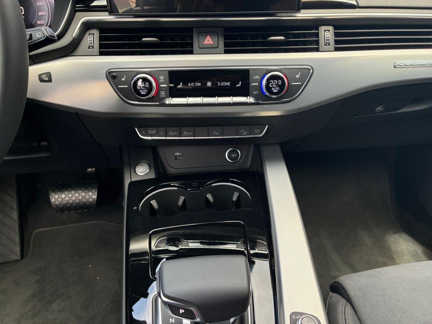 Image about Audi A4 allroad quattro 45 TFSI quattro S tronic