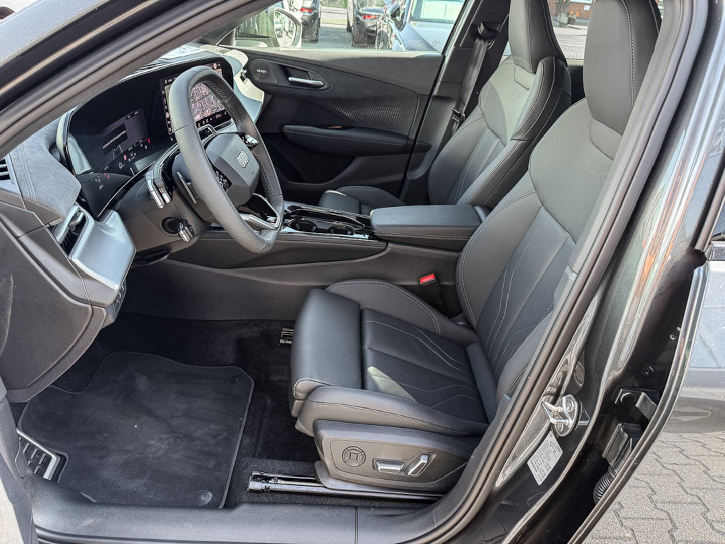 Bild über Audi Q3 Sportback TDI 110 kW S tronic - für weitere Informationen kontaktieren Sie den Audi Partner