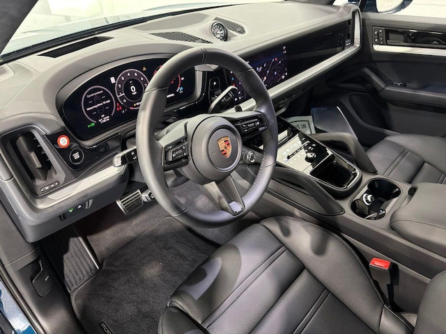 2026 Porsche Cayenne Coupé