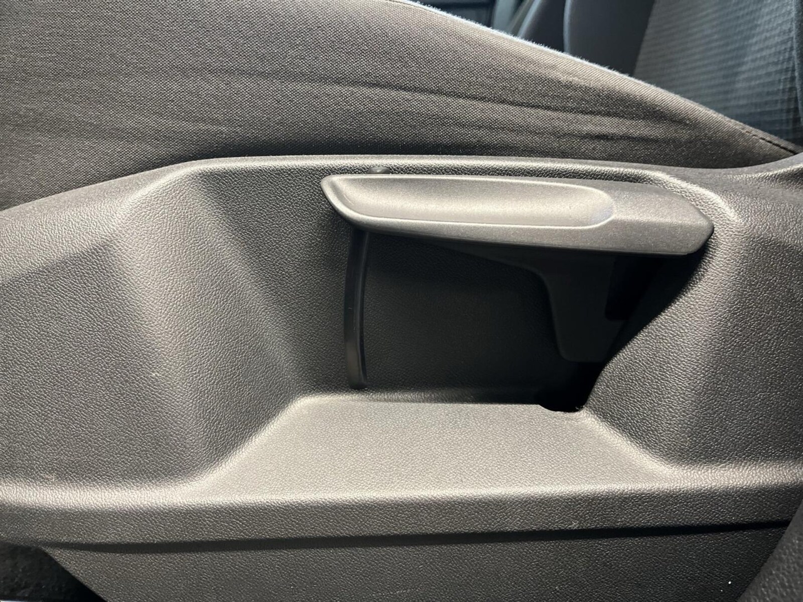 Volkswagen Caddy Cargo – Bild 13