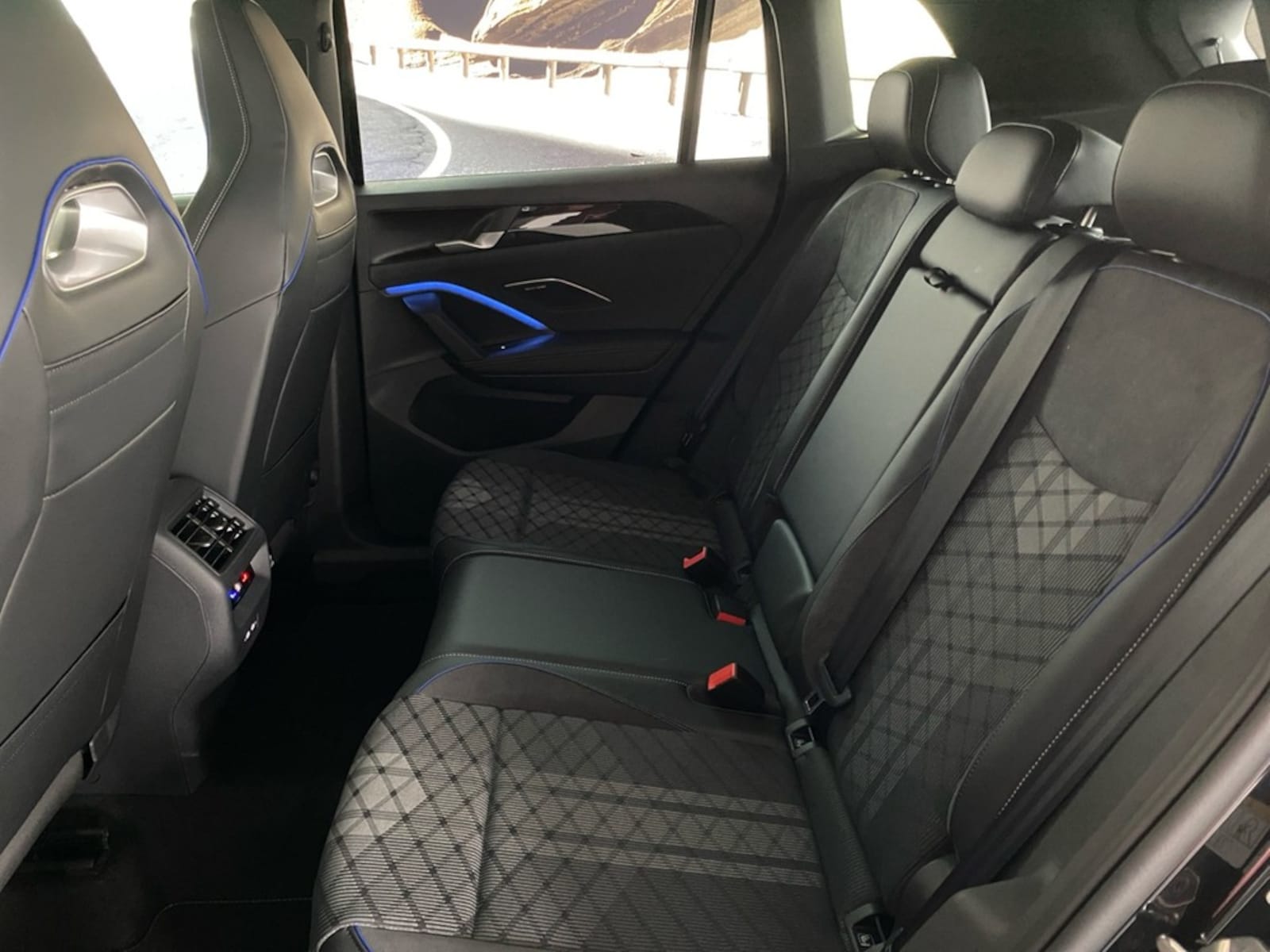 Volkswagen Tiguan – Bild 6
