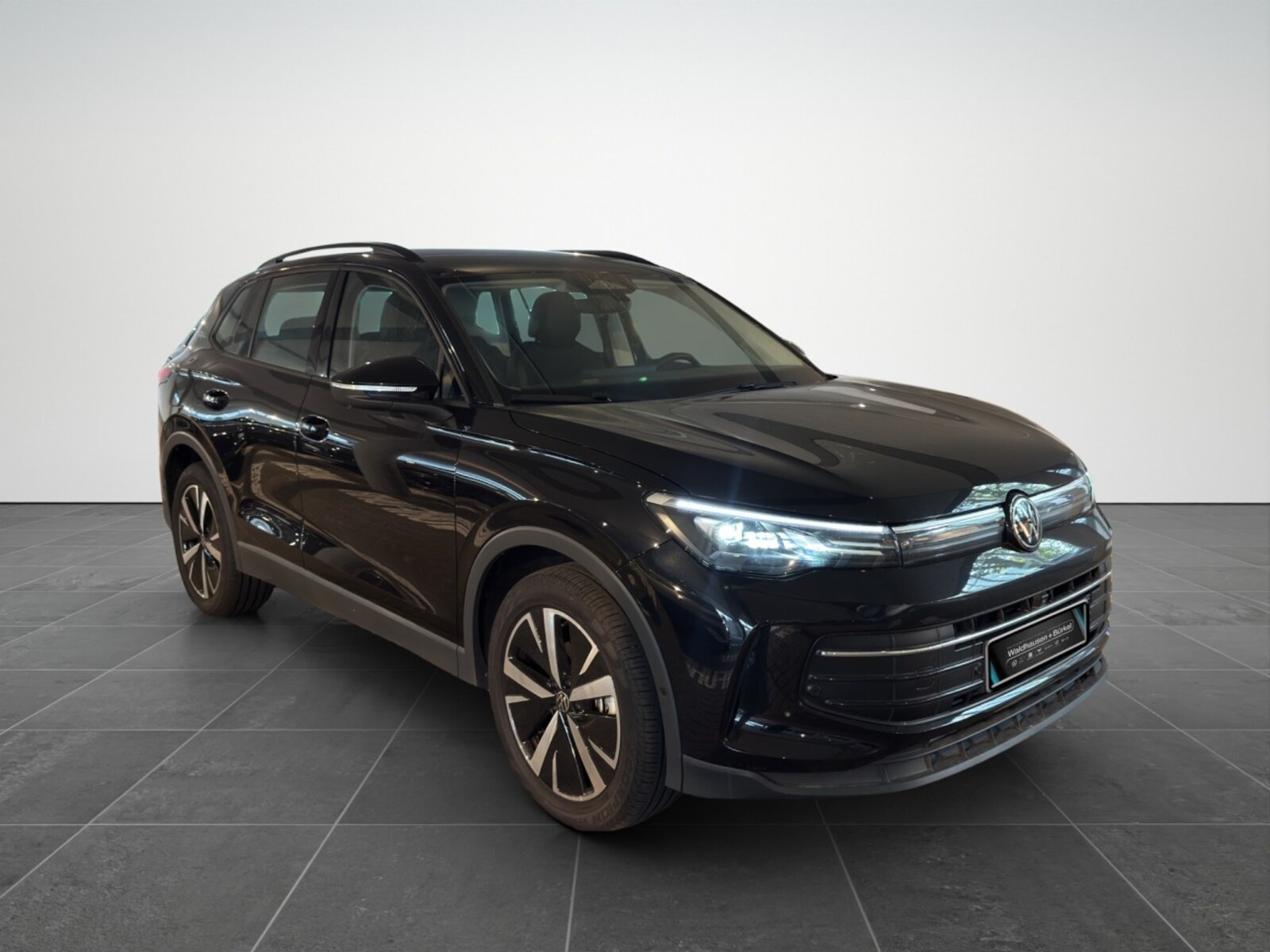 Volkswagen Tiguan – Bild 8