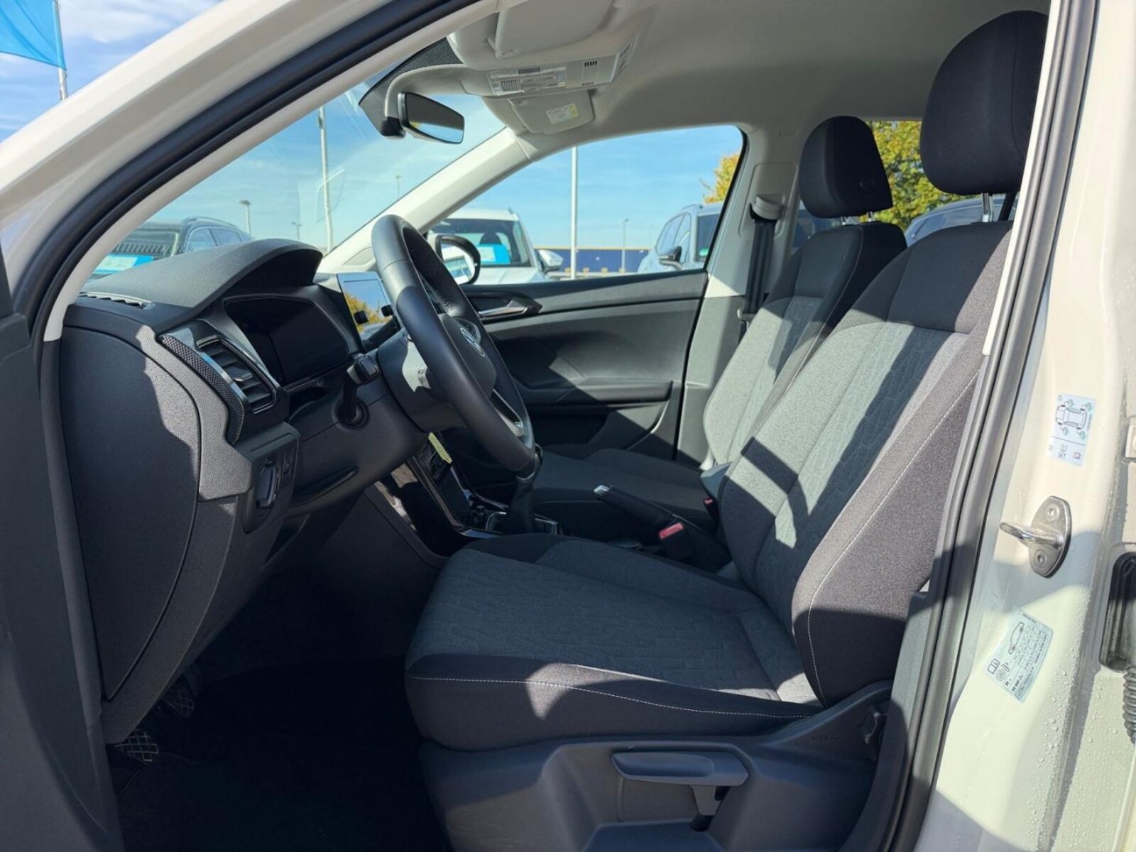 Volkswagen T-Cross – Bild 10