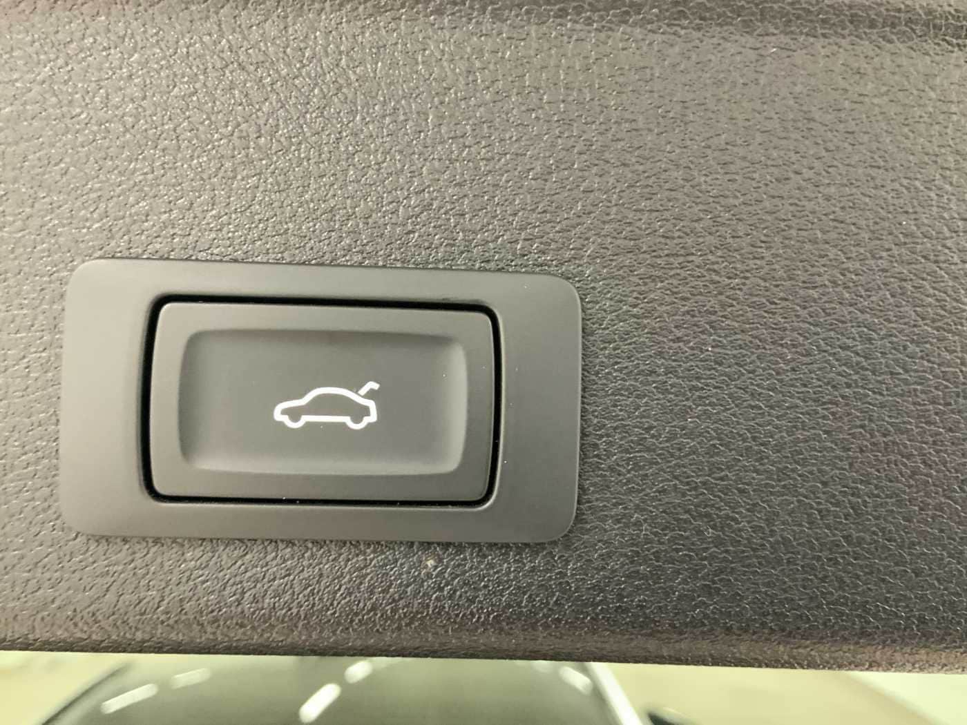 Immagine di Audi A4 Avant S line edition 40 TDI quattro 150 kW (204 CV) S tronic - Vista: for more details contact your dealer