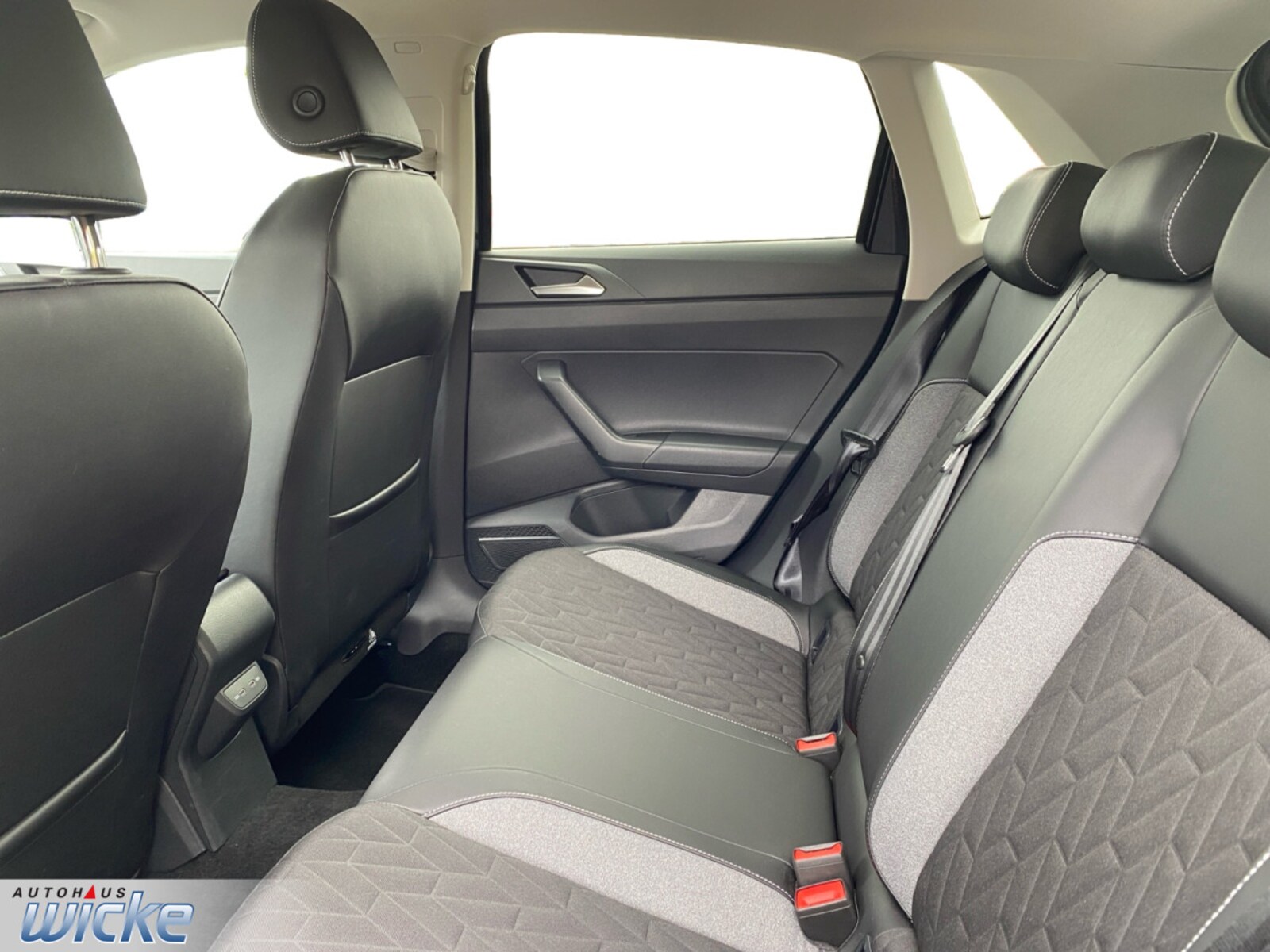 Volkswagen Polo – Bild 12
