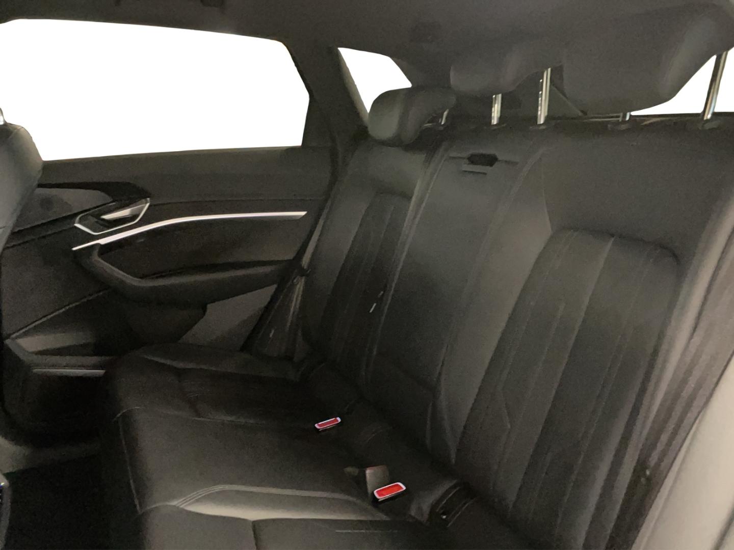 Image about Audi e-tron advanced 55 quattro 300,00 kW