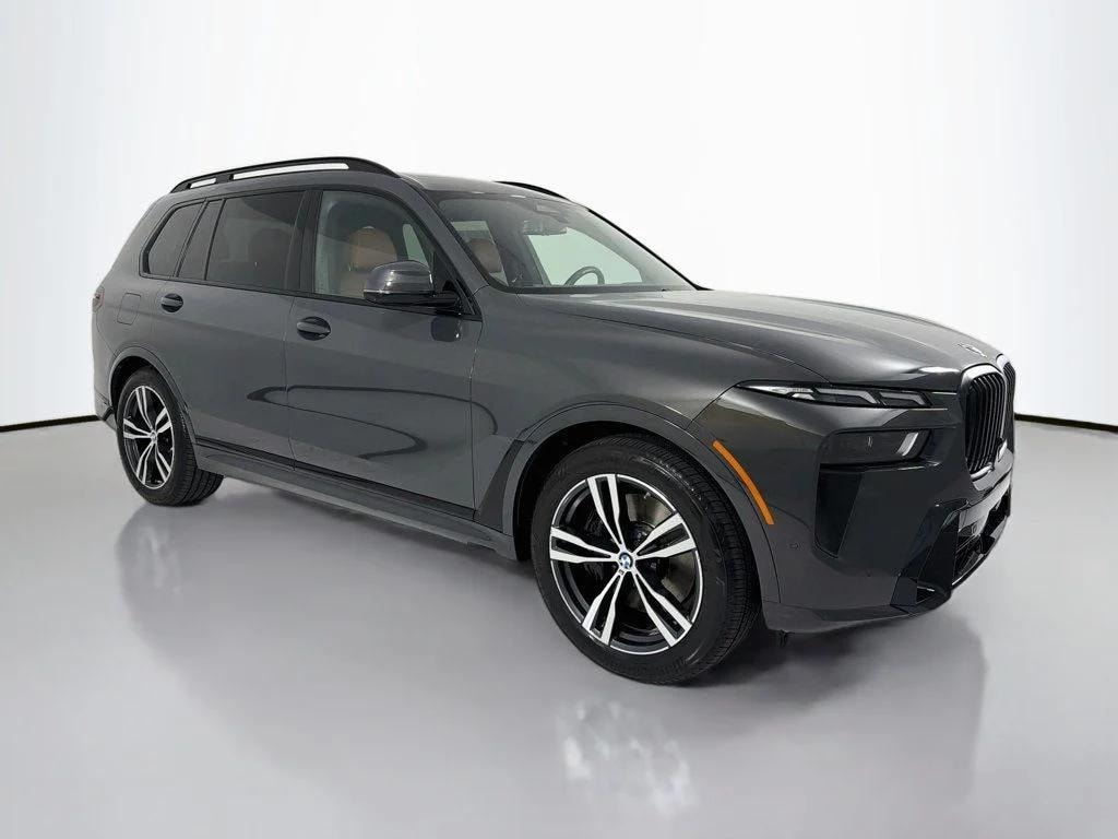 2023 BMW X7