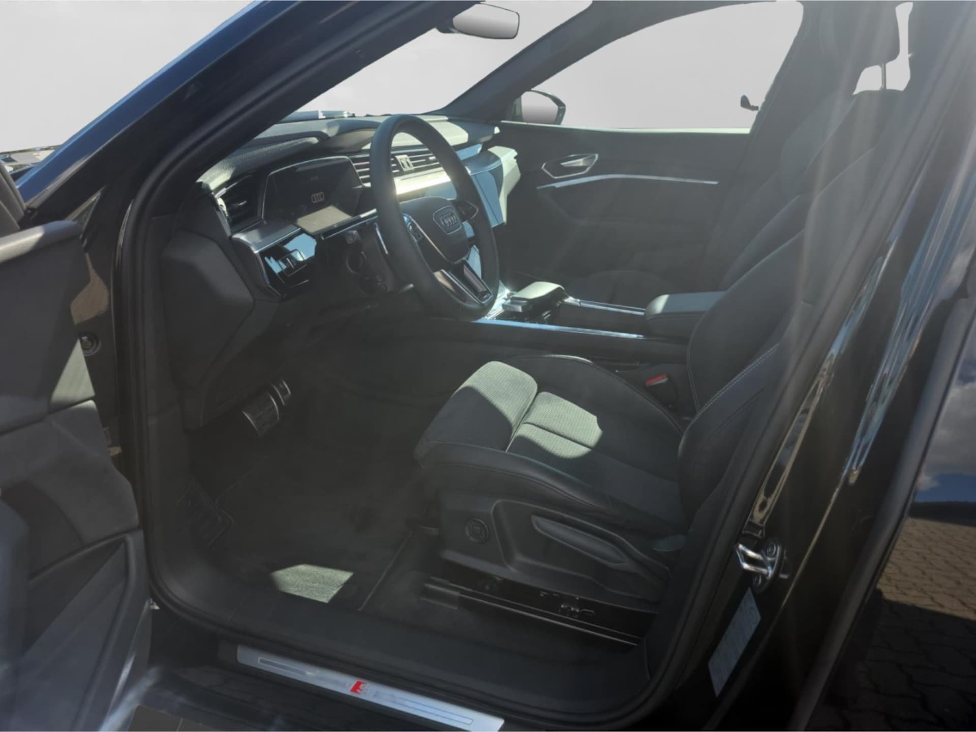 Audi Q8 Sportback e-tron S line