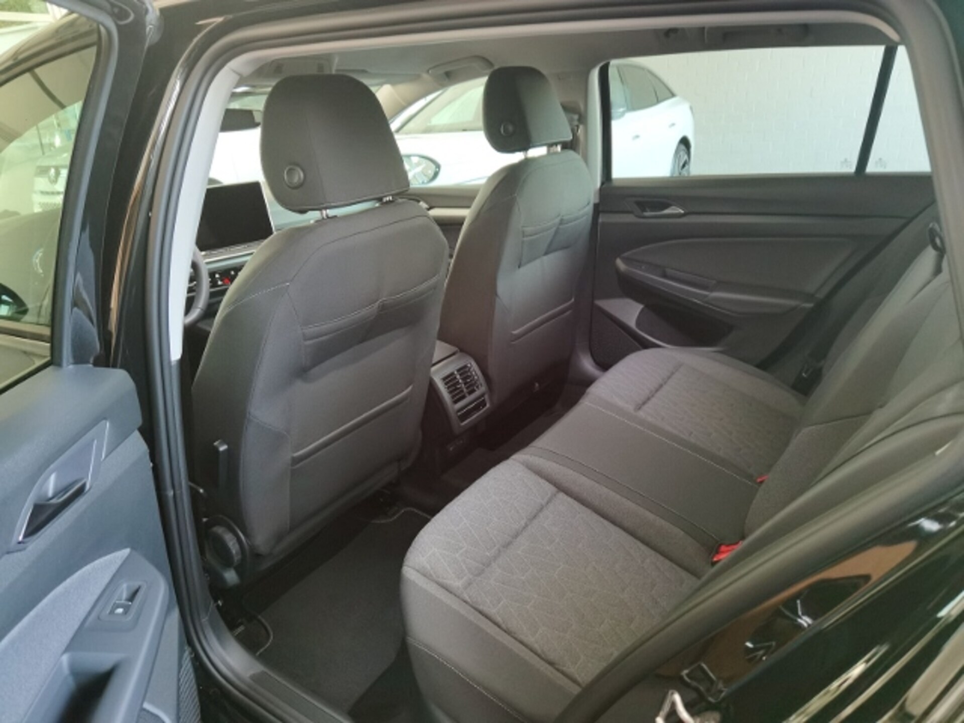 Volkswagen Golf Variant Life