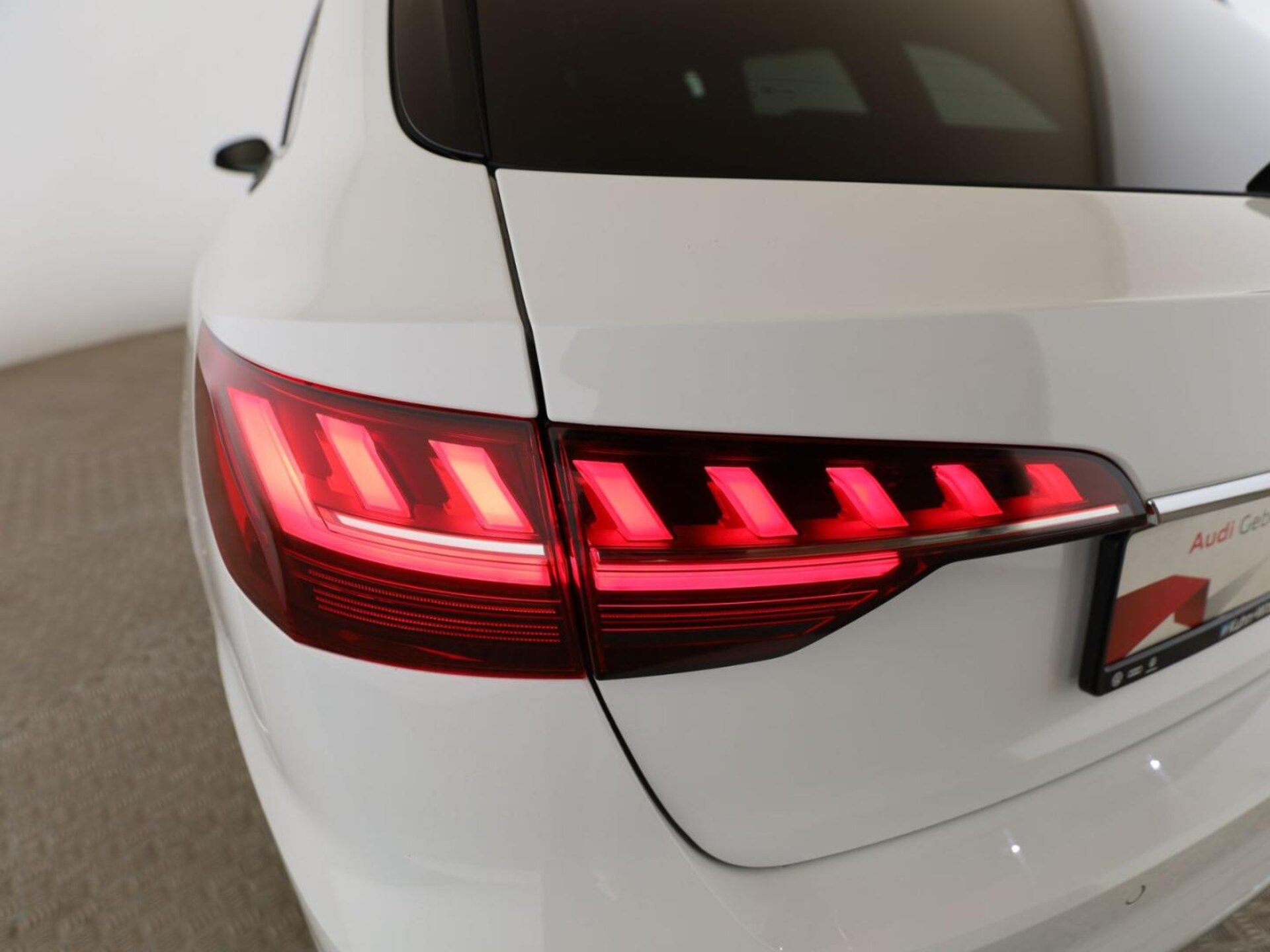 Audi A4 Avant S line