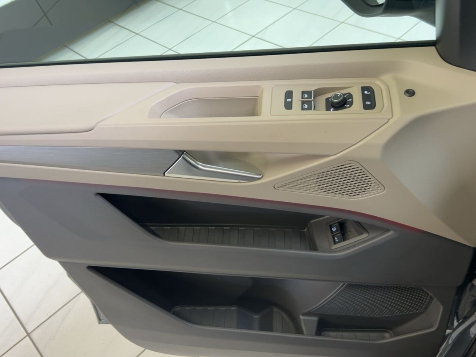 Volkswagen Multivan – Bild 15