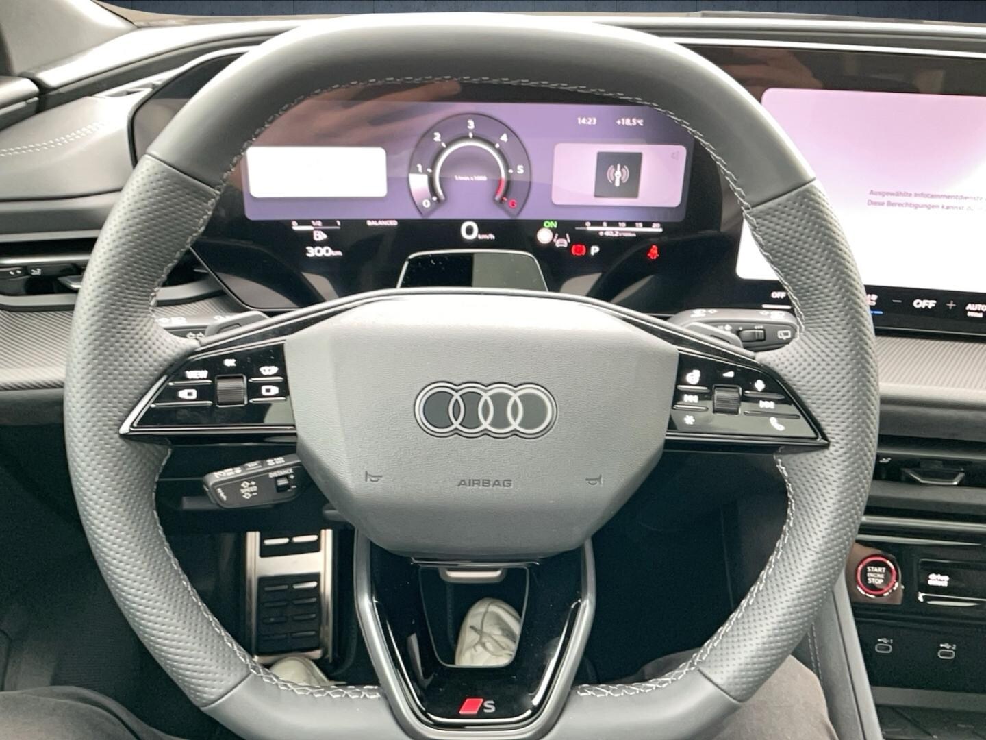 Bild über Audi Q5 Sportback TDI quattro 220 kW S tronic - für weitere Informationen kontaktieren Sie den Audi Partner
