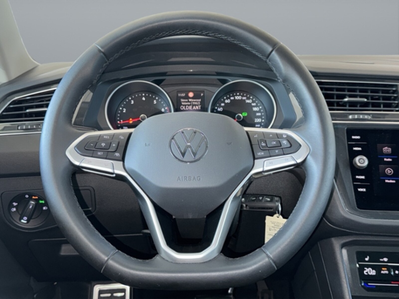 Volkswagen Tiguan – Bild 17