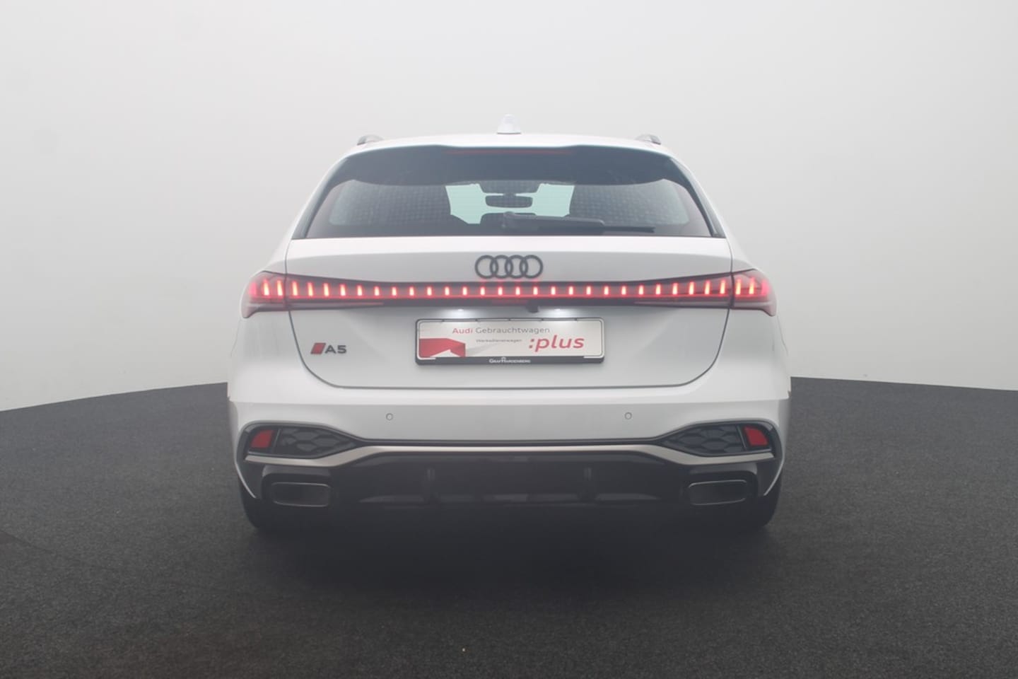 Bild über Audi A5 Avant TFSI quattro S tronic - für weitere Informationen kontaktieren Sie den Audi Partner