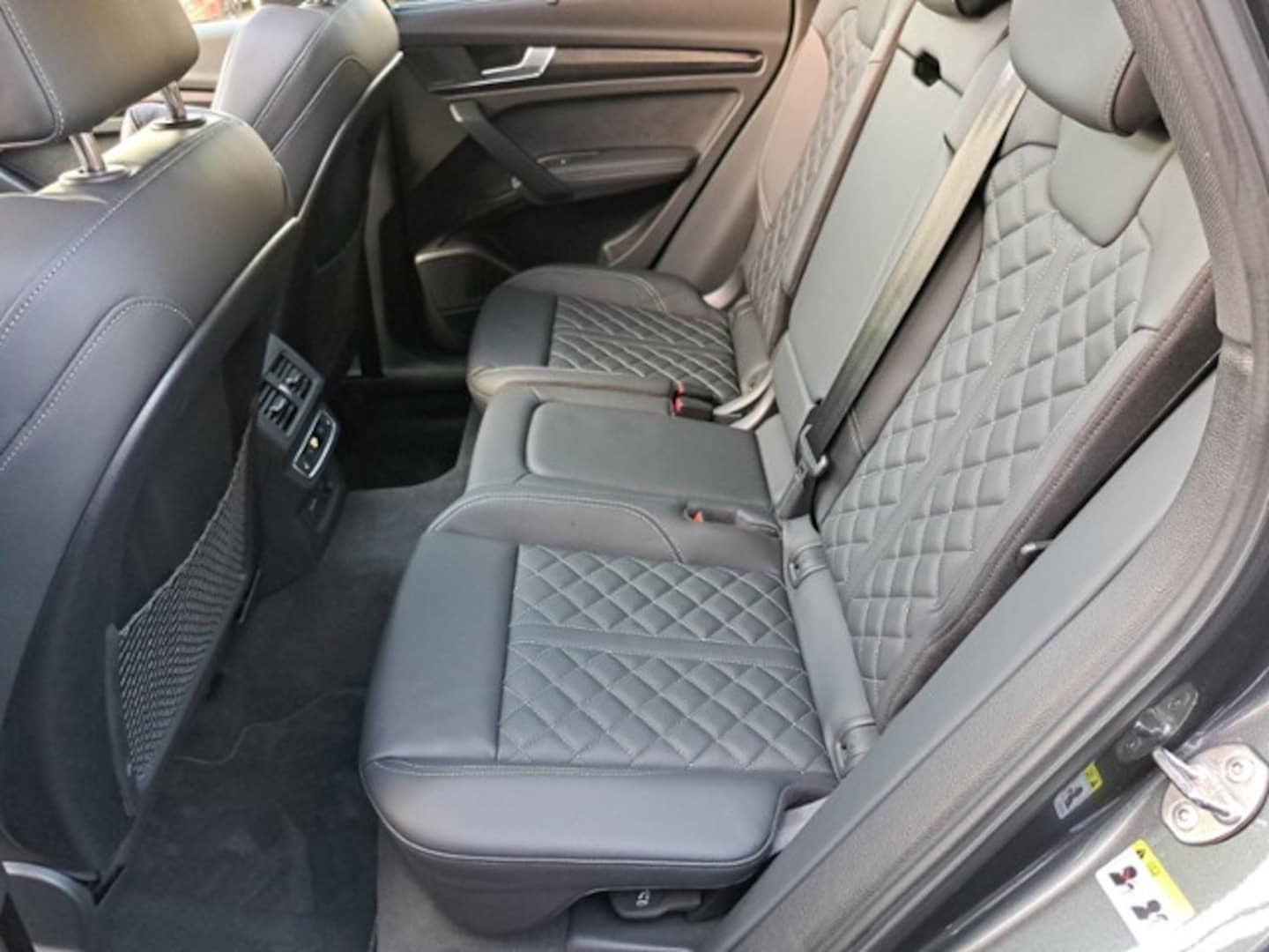 Bild über Audi SQ5 TDI tiptronic - für weitere Informationen kontaktieren Sie den Audi Partner