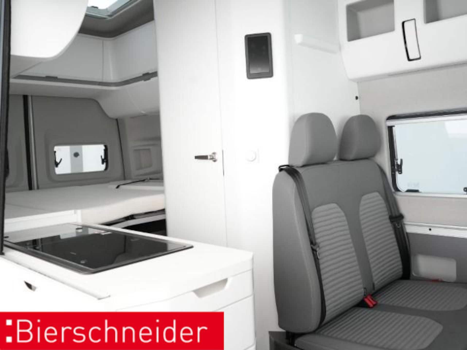 Volkswagen Grand California 600
