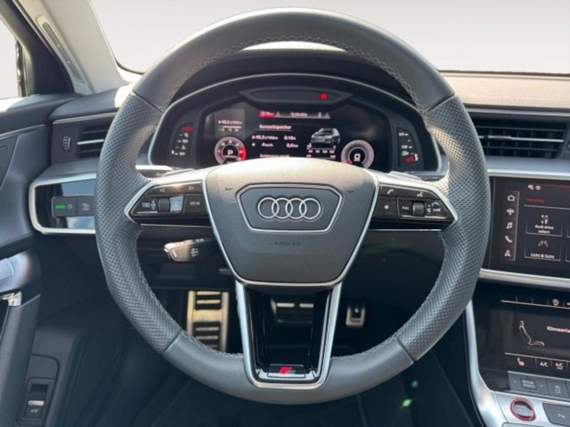 Audi S6 Avant