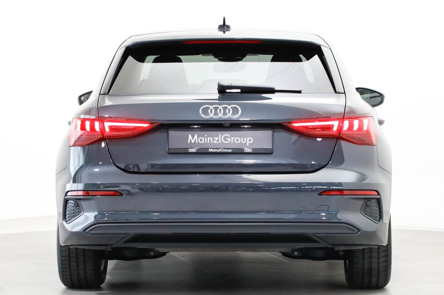 Bild über Audi A3 Sportback 35 TDI S tronic - für weitere Informationen kontaktieren Sie den Audi Partner