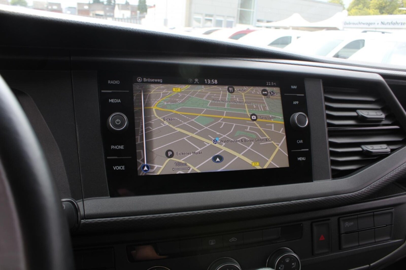 Volkswagen T6.1 Transporter Kasten langer Radstand – Bild 12