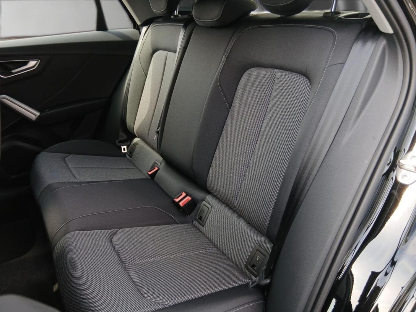 Bild über Audi Q2 advanced 35 TFSI 110(150) kW(PS) S tronic - für weitere Informationen kontaktieren Sie den Audi Partner
