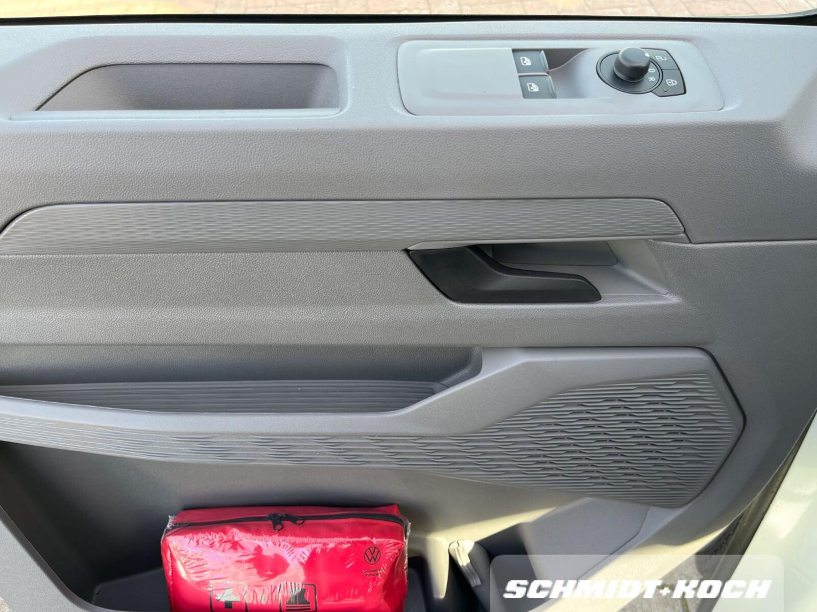 Volkswagen Transporter Kasten kurzer Radstand – Bild 10