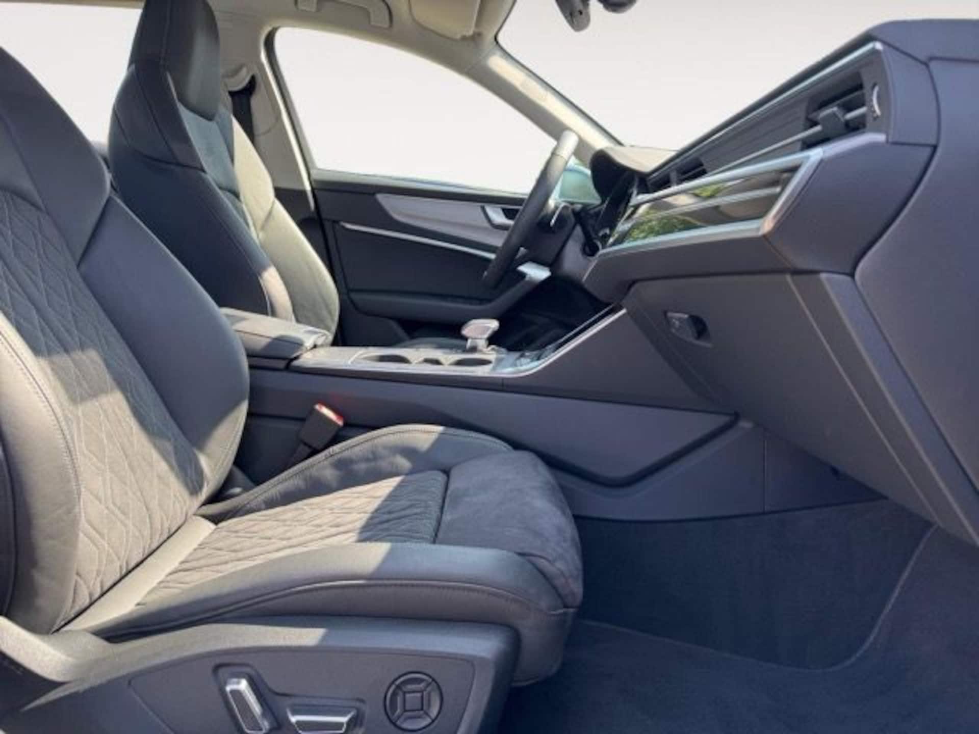 Audi S6 Avant