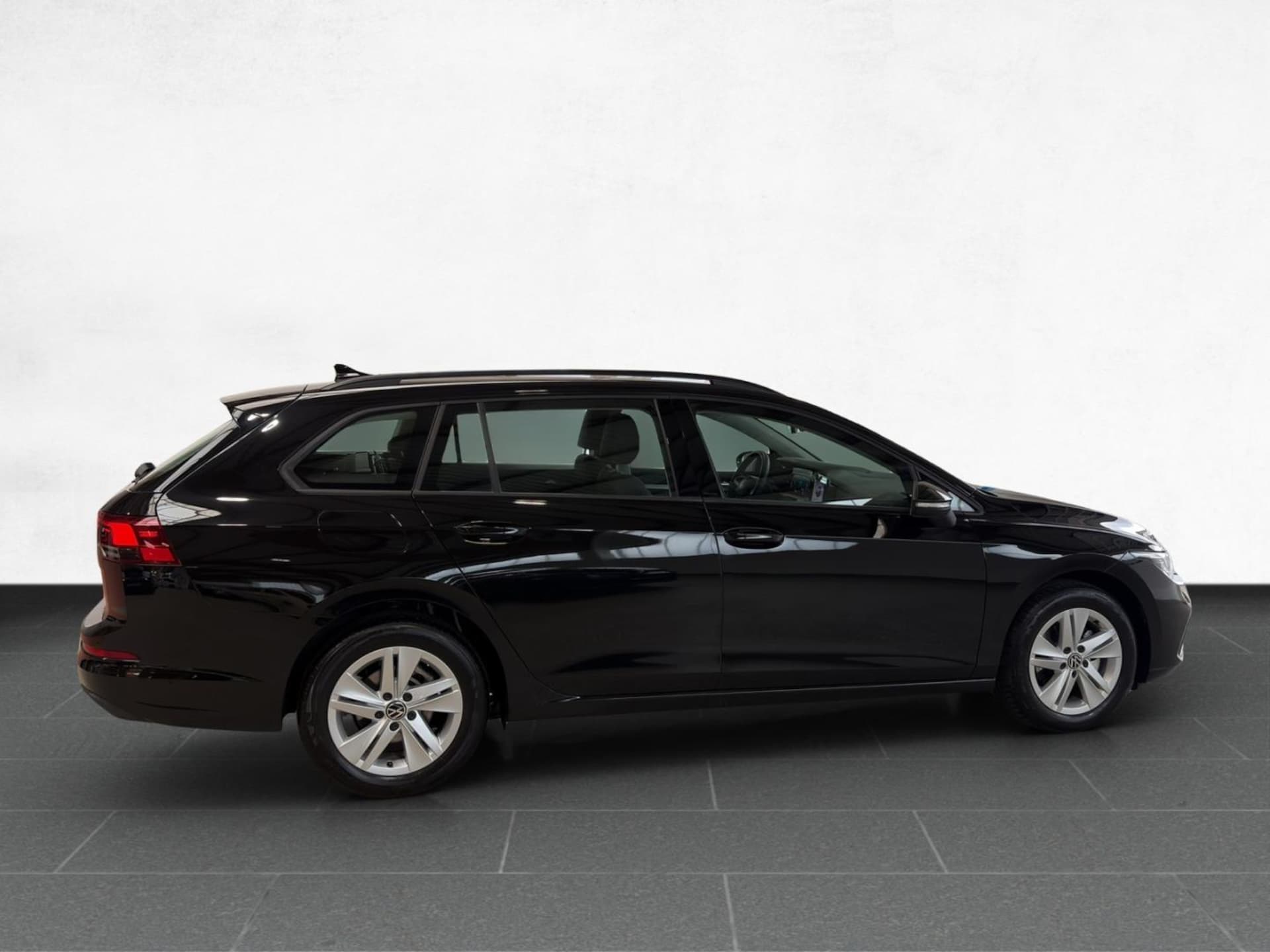 Volkswagen Golf Variant Life