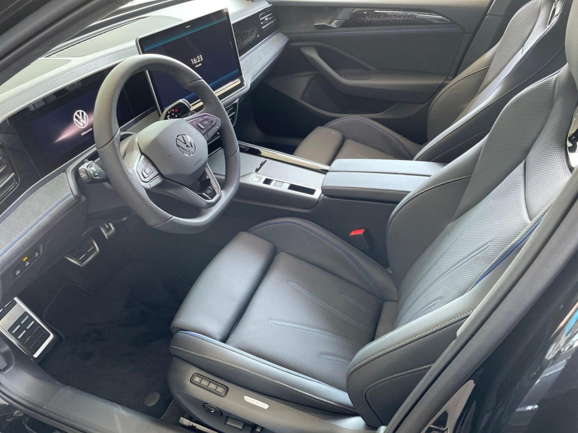 Volkswagen Passat R-Line