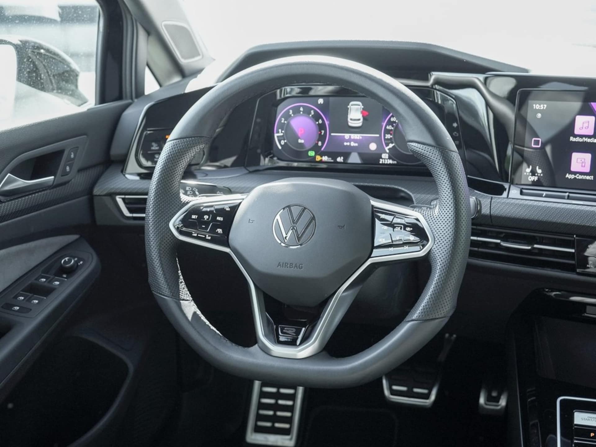 Volkswagen Golf R-Line