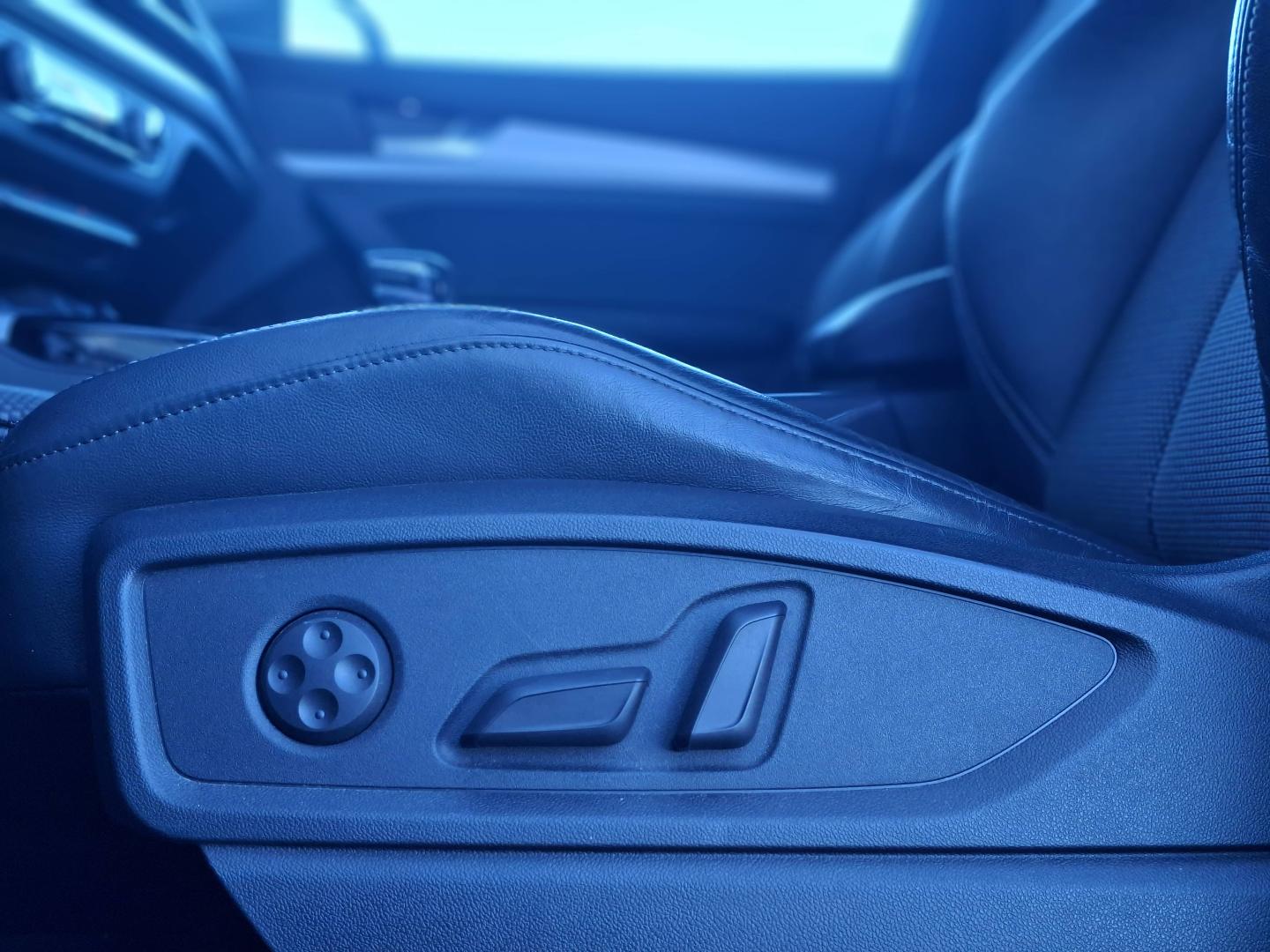 Image about Audi Q5 Sportback S line 40 TDI quattro 150 kW (204 ch) S tronic