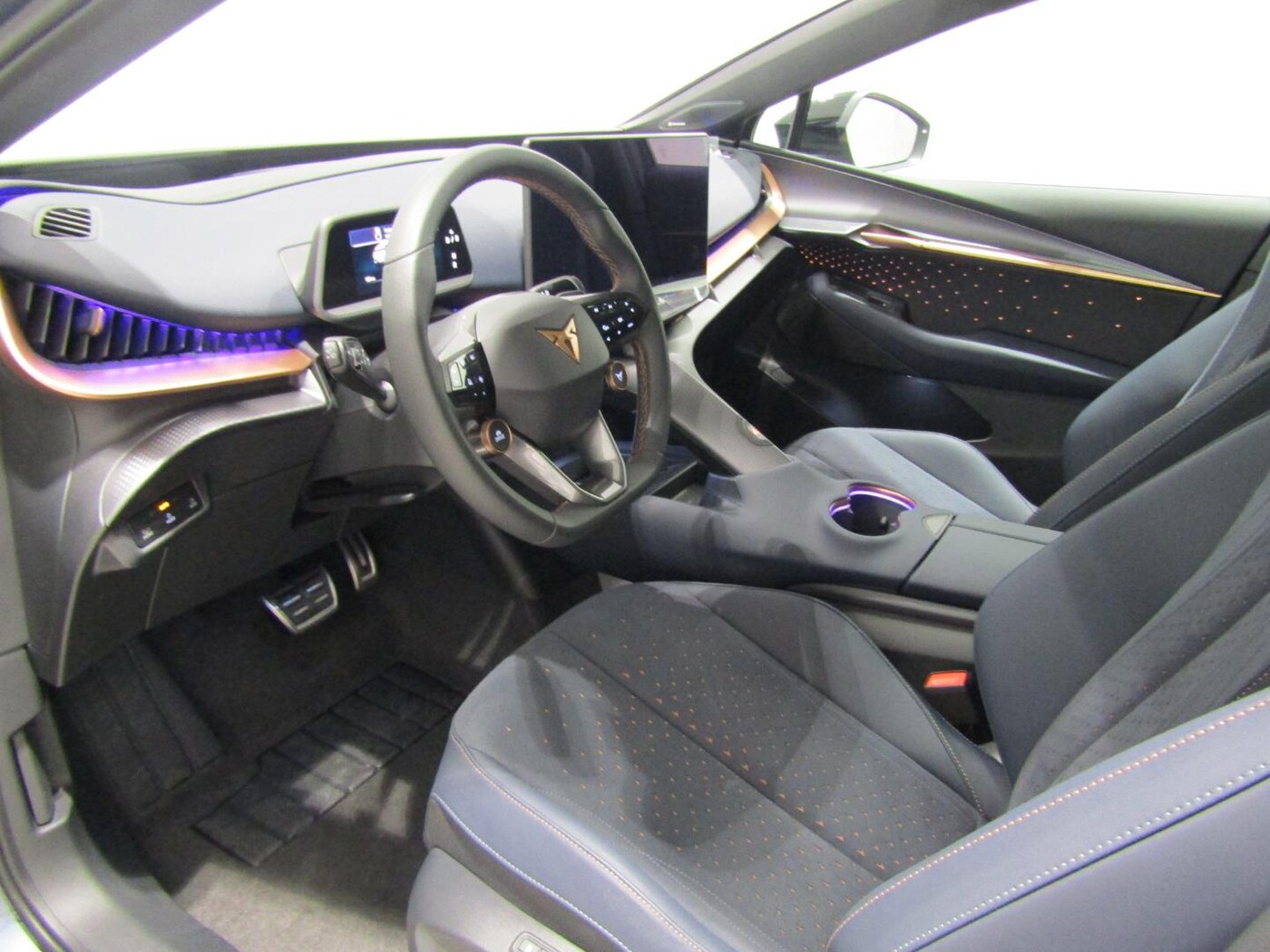 CUPRA Tavascan VZ First Edition Dual Motor AWD 77kWh 250 kW (340 CV) — photo 13