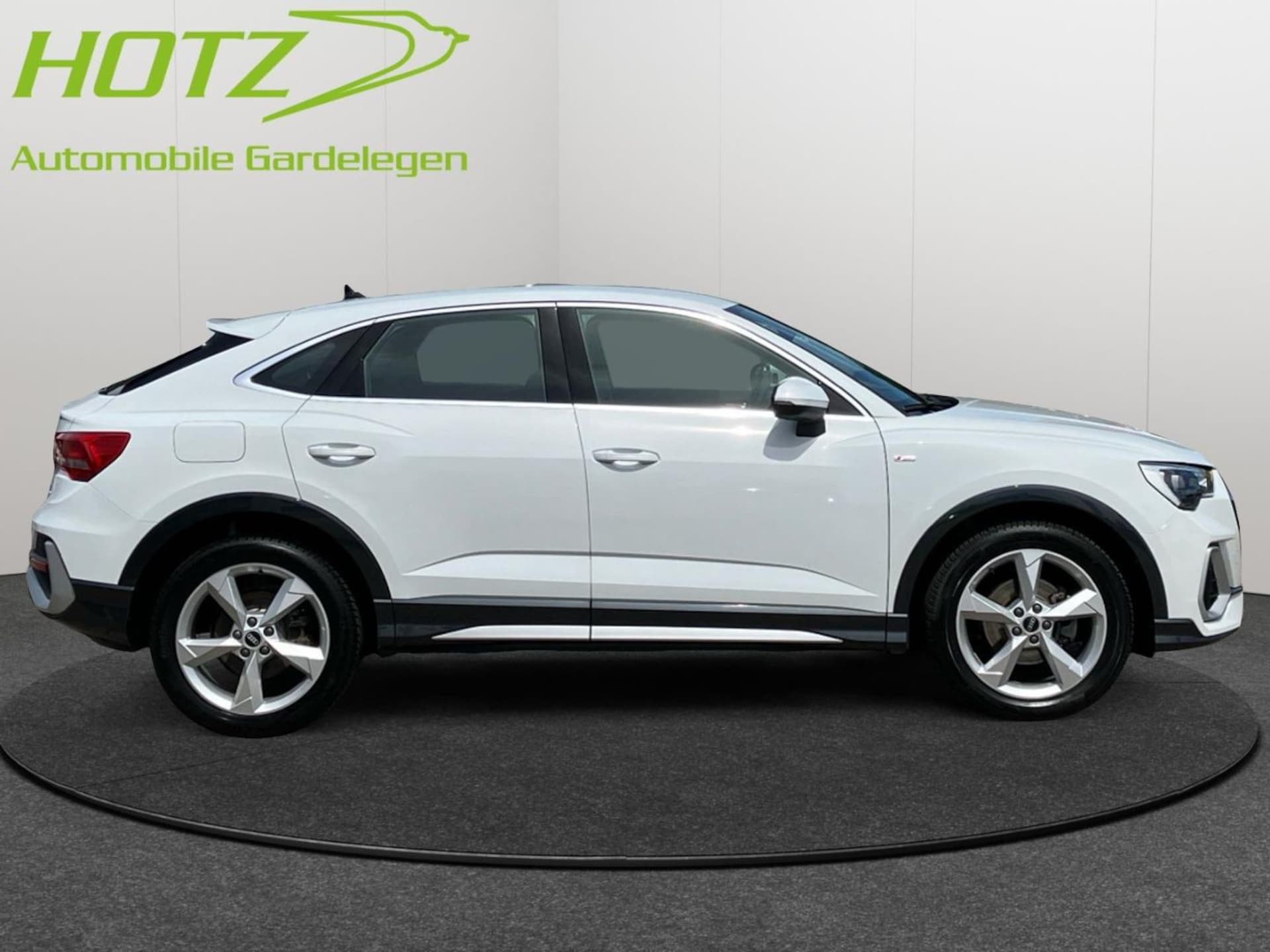 Audi Q3 Sportback S line