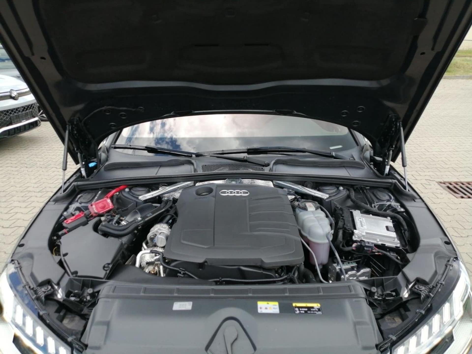 Audi A4 Avant S line