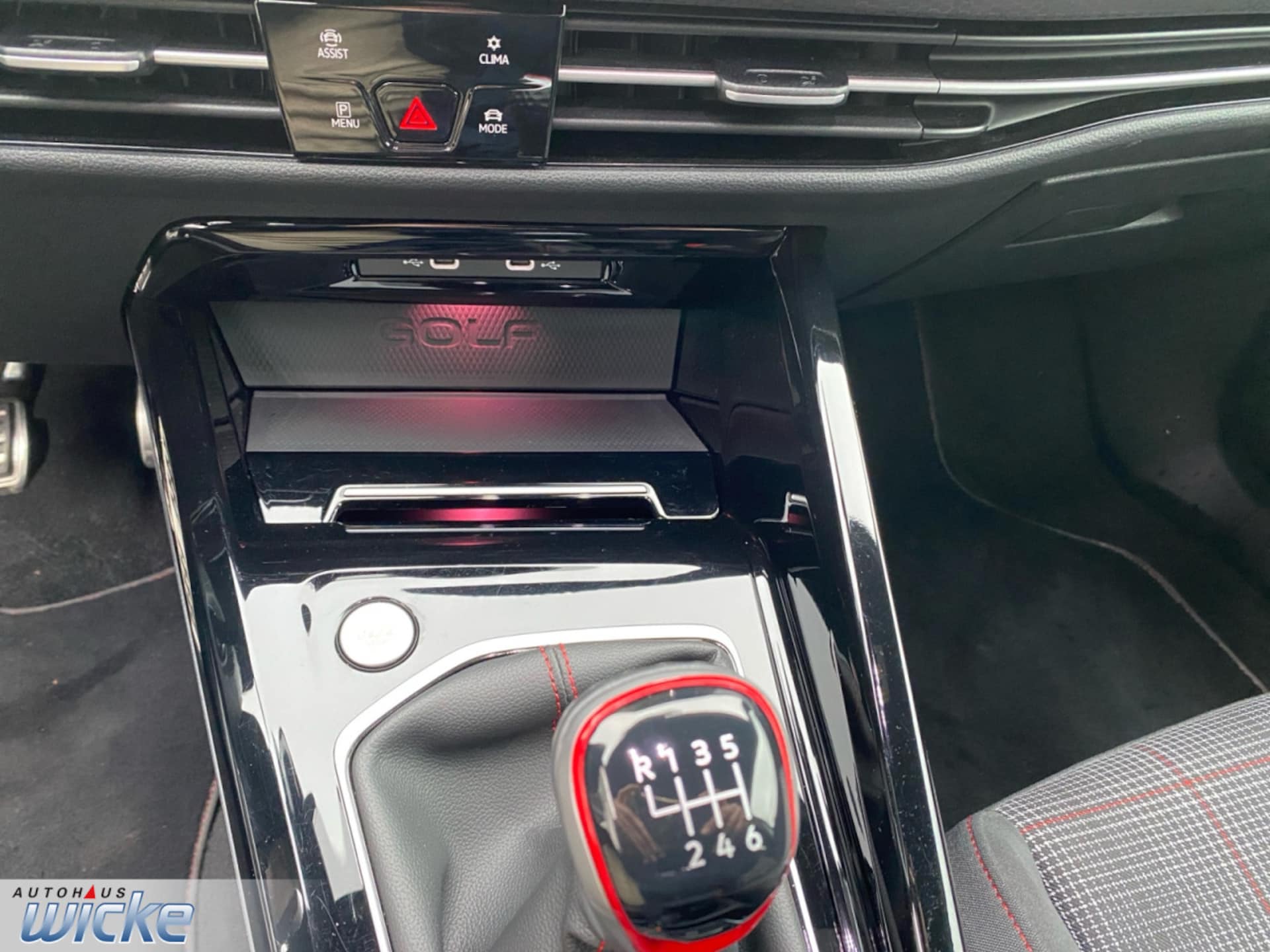 Volkswagen Golf GTI