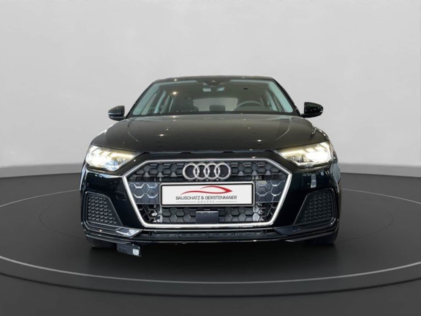 Bild über Audi A1 Sportback advanced 30 TFSI Schaltgetriebe - für weitere Informationen kontaktieren Sie den Audi Partner